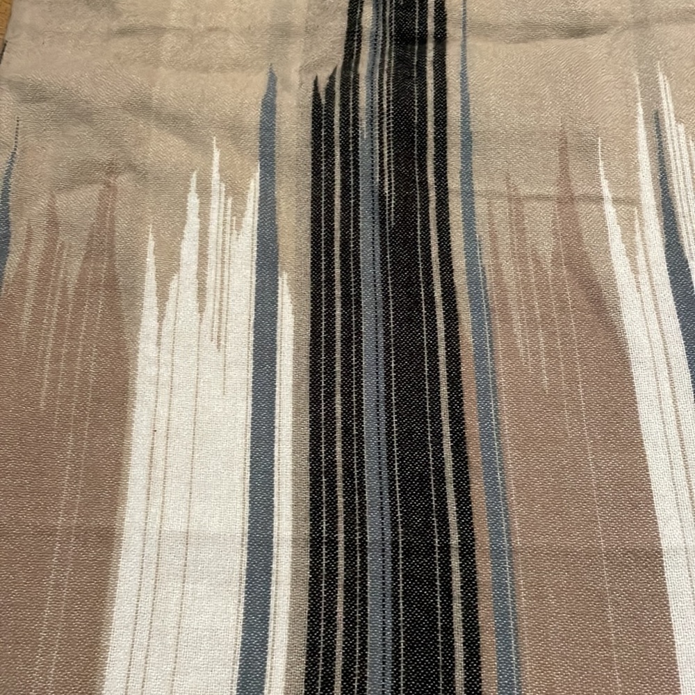 Scarf - Picture 2 of 4